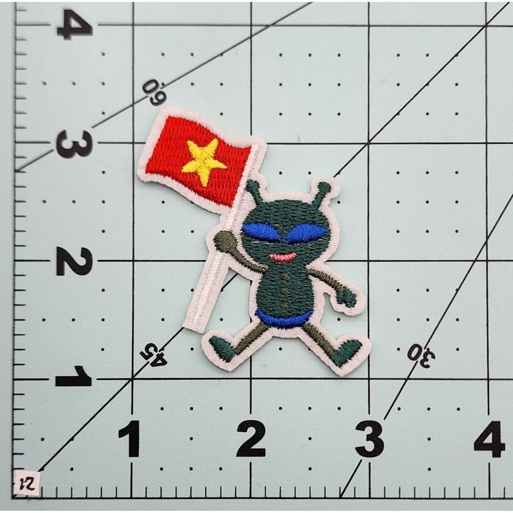 LOT‎ OF 3 ALIEN SPACE PATCHES
